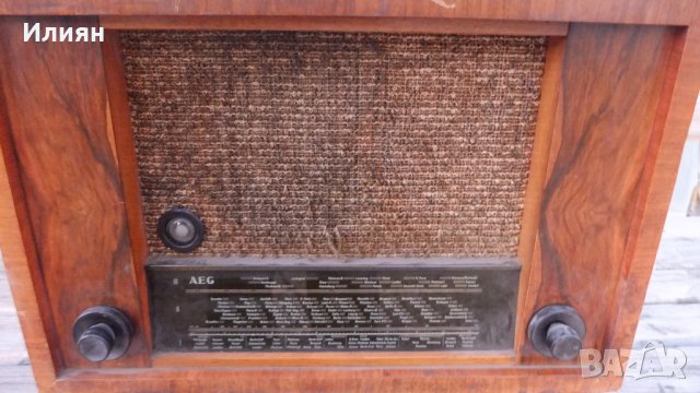 Радио-радиоприемник , снимка 2 - Антикварни и старинни предмети - 38981098