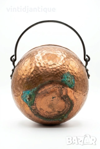 Античен ръчно изчукан меден казан с патина, снимка 3 - Антикварни и старинни предмети - 53995336