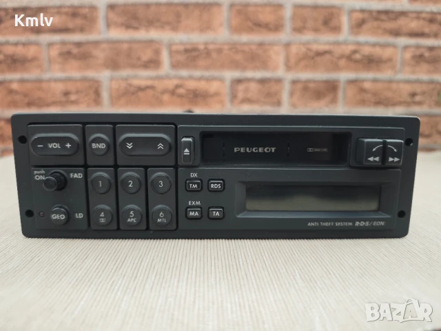 Радио касетофон за Peugeot - Clarion PU-9833A, снимка 1