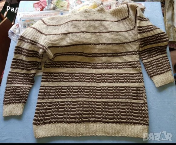 Продавам вълнен пуловер ръчна изработка , снимка 1 - Пуловери - 27596325