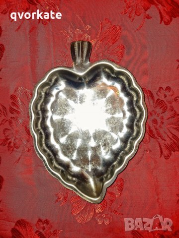 Две метални форми за ядки, снимка 2 - Прибори за хранене, готвене и сервиране - 32113508