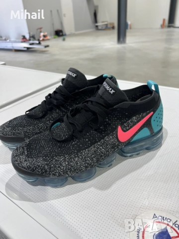 Чисто нови Nike Air VaporMax Flyknit 2.0 Hot Punch – 44 номер, снимка 2 - Спортни обувки - 56225196