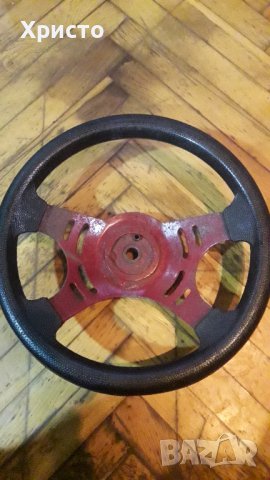 Продавам спортен волан