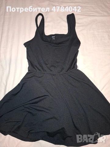 Рокля с къси панталони