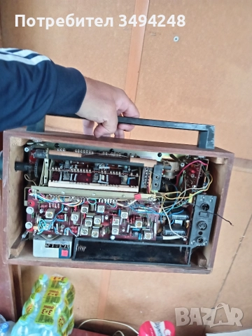 Селена, снимка 2 - Радиокасетофони, транзистори - 47259839