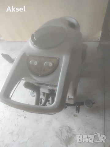 Машини за почистване на Подове 