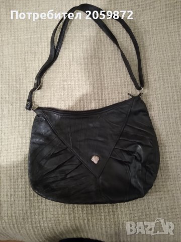 Черна чанта от естествена кожа