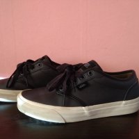 Vans- оригинални кецове номер 40 естествена кожа , снимка 1 - Кецове - 42769940