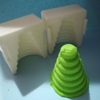  3D фуния на етажи елха конус скалички 2 части пластмасова форма за тесто сладки елхички калъп , снимка 2 - Форми - 31358377