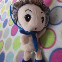 Плюшена играчка кукла с шапка, снимка 1 - Плюшени играчки - 44371559