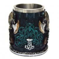 Код 95568 Стилна чаша от полирезин и метал с релефни декорации - череп с шлем., снимка 2 - Чаши - 36996085