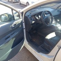  Пежо 5008 / Peugeot 5008  2.0HDI 1,6HDI - на части , снимка 5 - Автомобили и джипове - 39558123