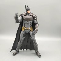 Три модела екшън фигури на Батман(Batman)-18 см, снимка 4 - Колекции - 35432230