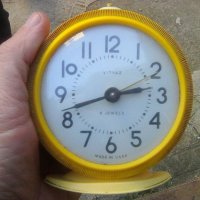 Стар съветски часовник будилник Витяз, снимка 1 - Антикварни и старинни предмети - 44162020