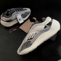 Adidas Yeezy Boost 700 v3 Нови Оригинални Мъжки Обувки Кецове Маратонки Размер 42 Номер , снимка 3 - Спортни обувки - 42145976