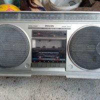 Стар касетофон Филипс, снимка 1 - Антикварни и старинни предмети - 39590964