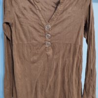 Две дамски блузки, снимка 2 - Блузи с дълъг ръкав и пуловери - 35076657