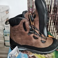 Обувки за лов и туризъм, снимка 1 - Мъжки боти - 32633820