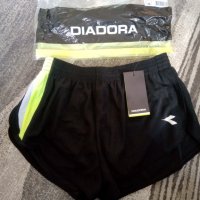 Diadora мъжки къси панталони, снимка 1 - Други спортове - 30463646