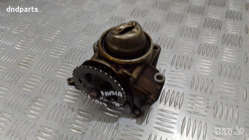 Маслена помпа Skoda Fabia 1.2i 2008г.	, снимка 1