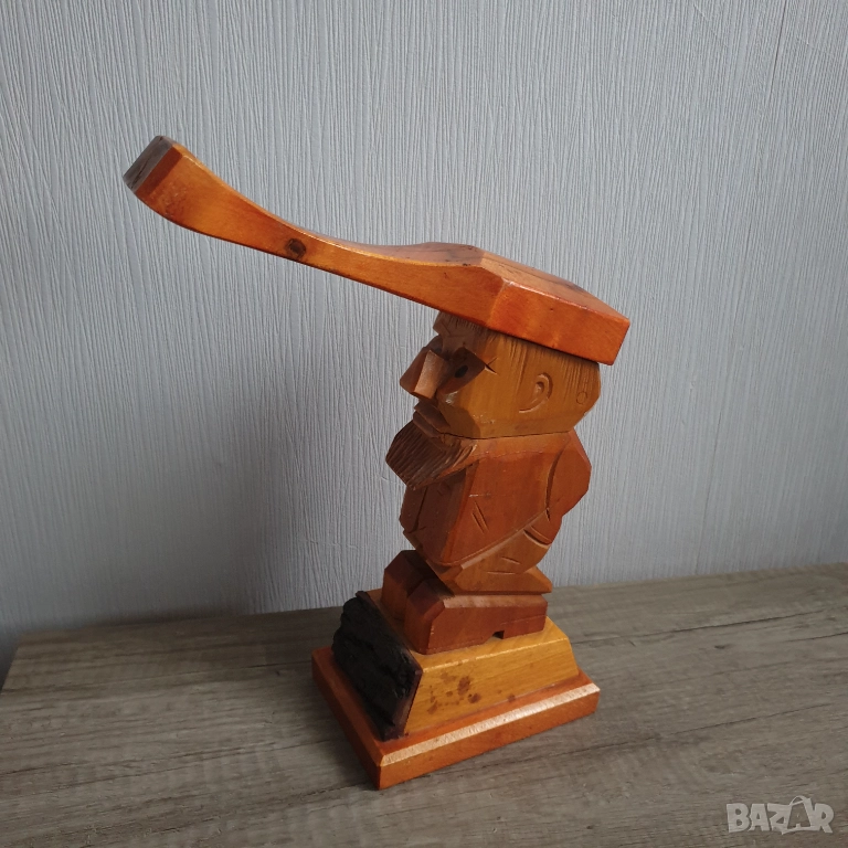 Стара дървена орехотрошачка, снимка 1