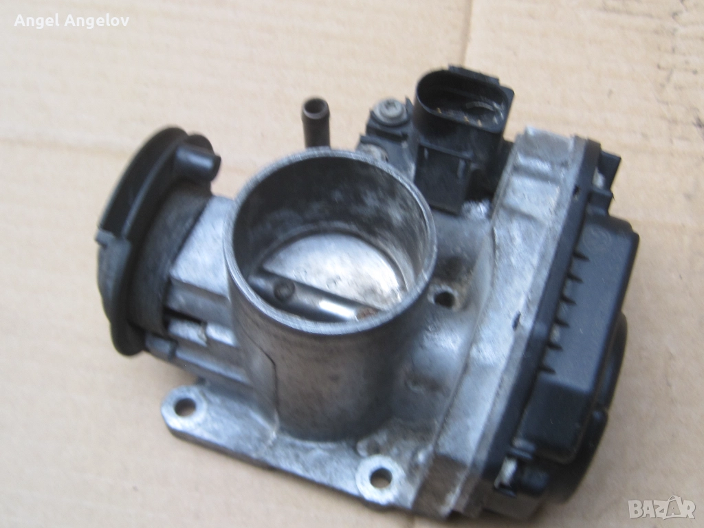 Дросел за  VW Golf Polo 1.4 i 60 конски сили 030133064F VDO 1994-2003​, снимка 1