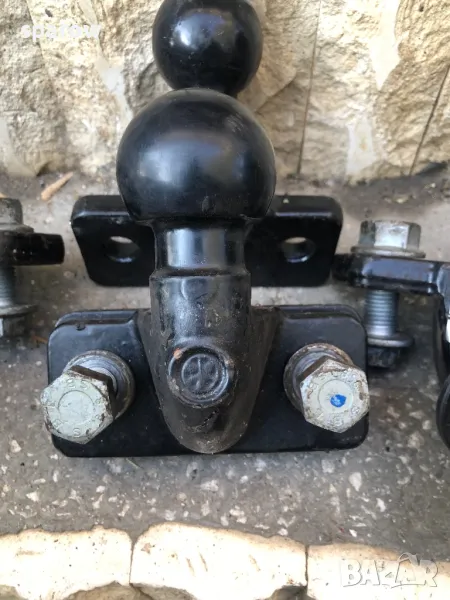 Ябълки за теглич Iveco. Нови, снимка 1