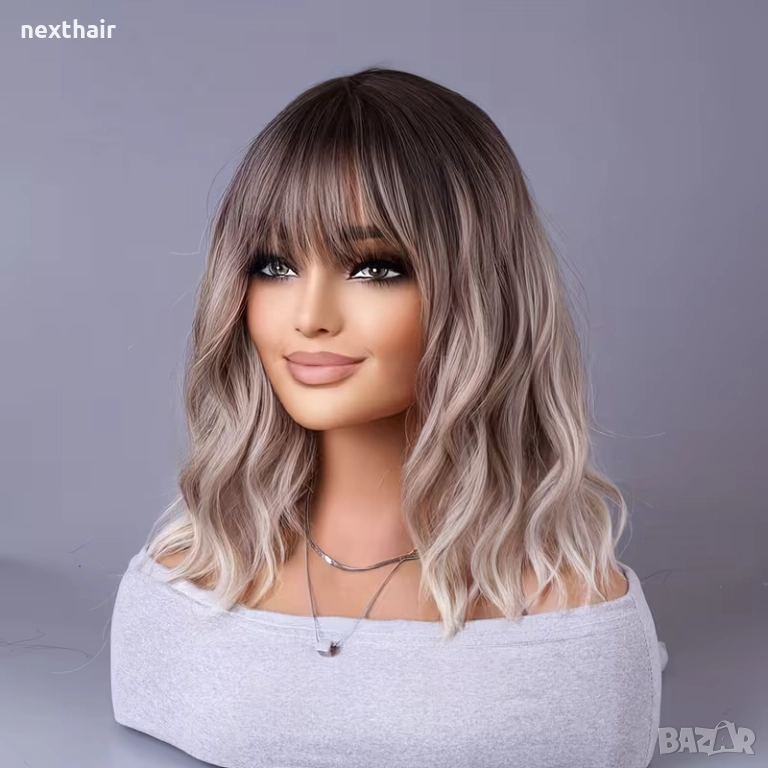 Вълнообразна руса перука с тристепенен омбре ефект и бретон, снимка 1
