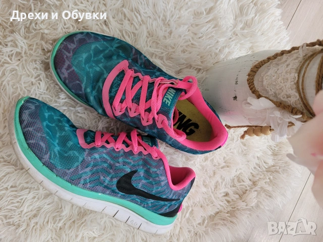 Маратонки NIKE 