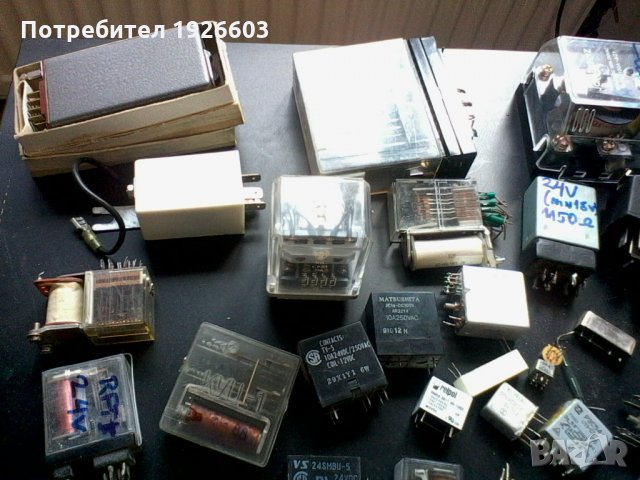 Продавам електромагнитни релета за различни напрежения и токове, снимка 1 - Друга електроника - 31330059