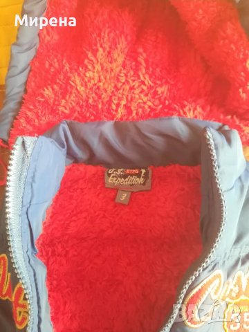 Топла ватирана грейка със сваляща се качулка за 3 годишно, снимка 2 - Детски якета и елеци - 48679966