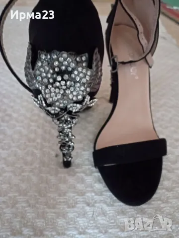 Дамски сандали