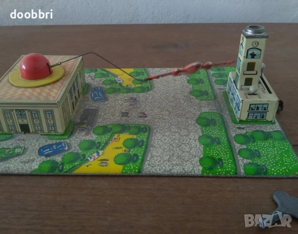 ламаринена играчка , снимка 2 - Колекции - 53935307