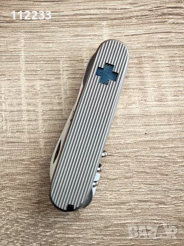 Victorinox Compact Titanium Damascus, снимка 4 - Ножове - 55786021