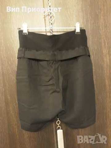 Къс черен панталон висока талия , ефектна комбинация от плат и памук, снимка 6 - Къси панталони и бермуди - 37226492