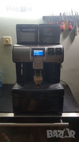 Професионална кафемашина Saeco Aulika! Обслужена изцяло!, снимка 9 - Кафе машини - 39807478
