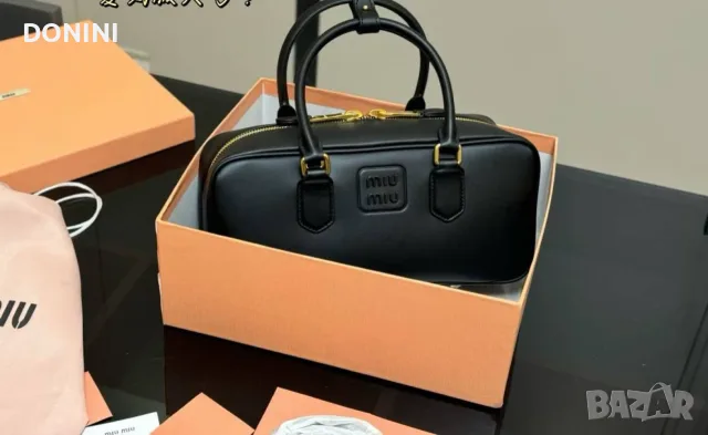 Miu Miu Arcadie дамска чанта от естествена кожа, снимка 2 - Чанти - 55891242