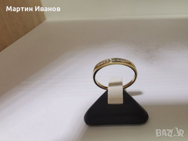 Златен пръстен с диаманти 9 карата , снимка 1 - Пръстени - 30077798