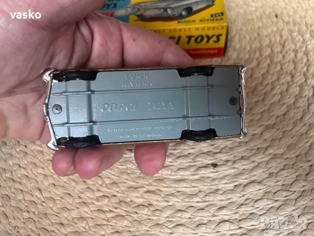 CORGI TOYS BUICK RIVIERA GT BRITAIN, снимка 7 - Колекции - 49839929