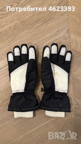 Скиорски ръкавици размер М, снимка 2 - Зимни спортове - 53300844
