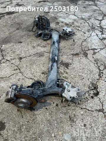 Заден мост за Renault Talisman 2016 1.6d задна греда, леген за резервнара гума и помпа в резервоара, снимка 2 - Части - 49535274