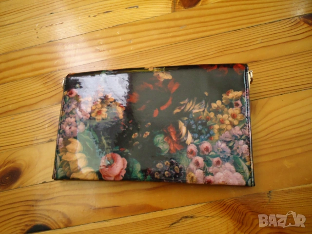 дамска чанта, снимка 2 - Чанти - 42128868