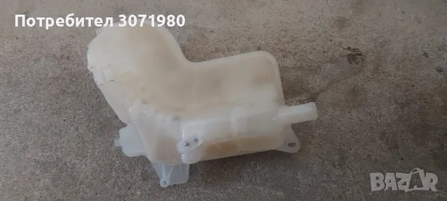 Казанче за охладителна течнокт с оригинална капачка VW,Audi, Skoda., снимка 2 - Части - 49885733