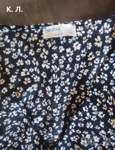 Дамска рокля Bershka, снимка 3 - Рокли - 52007450