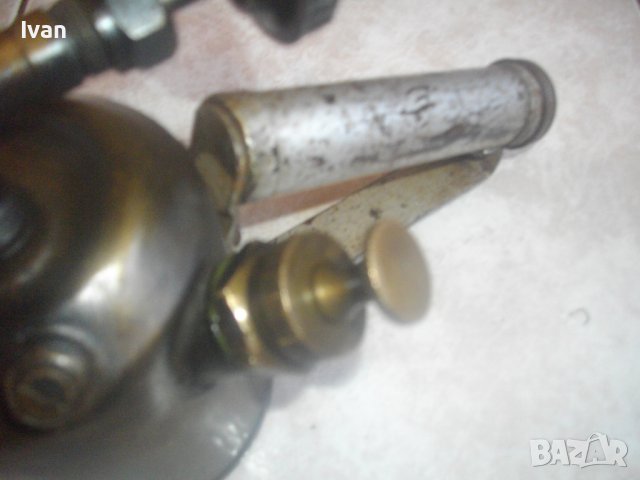 Френско Старо Качество Мини Бензинова Лампа Горелка-Старинна-Отлична-LAHNEL-0,5L-Масивна-Колекционер, снимка 6 - Други инструменти - 44493455