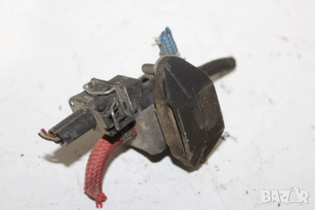 Вакуум Фолксваген Голф 3 комби 1.9 tdi 90hp VW Golf 3  028906283F, снимка 2 - Части - 50855200