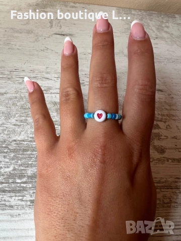 Пръстен от сини мъниста със сърце на ластик ❤️, снимка 2 - Пръстени - 52412892