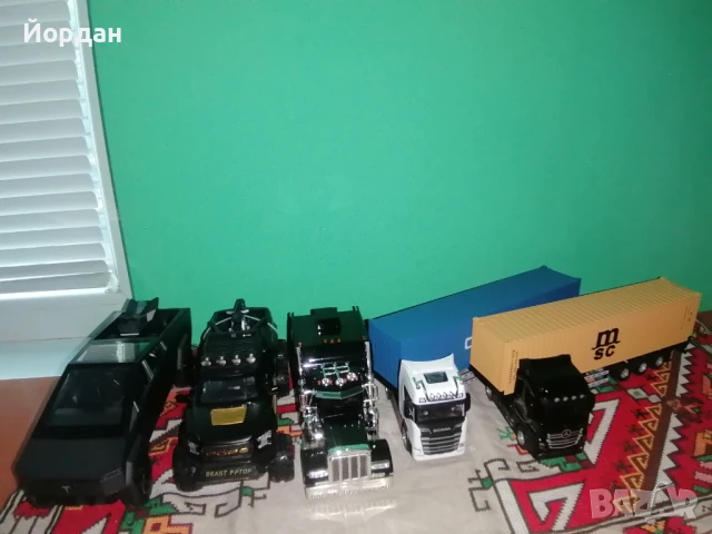 Метални колички с отварящи се врати,работещи фарове и звук от двигател, снимка 9 - Колекции - 51132382