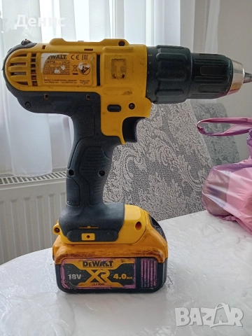 Винтоверт Dewalt DCD 776 , снимка 10 - Винтоверти - 52679220