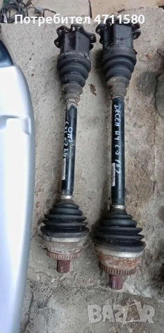 Предни полуоски ляв-десен брой 30-евро за Ауди А4 2.5 TDI 163к.с 2003г